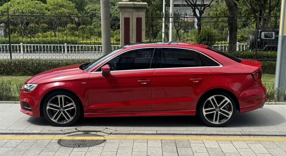 Audi A3 2018 30th Anniversary Limousine 35 TFSI Sport
