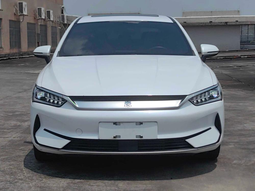 Qin Plus EV Модель 2021 года 400KM Luxury