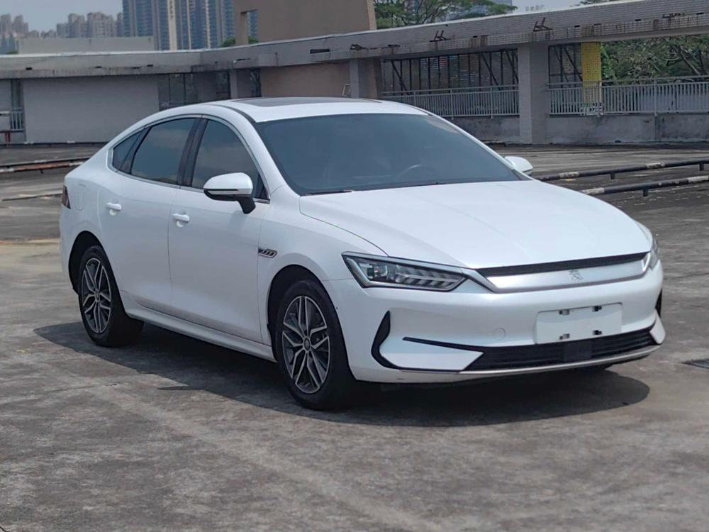 Qin Plus EV Модель 2021 года 400KM Luxury