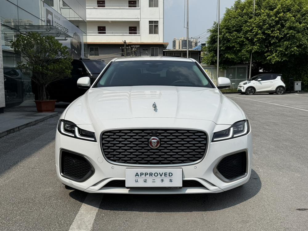 Jaguar XFL 2024 2.0T P250 2WD Premium Luxury