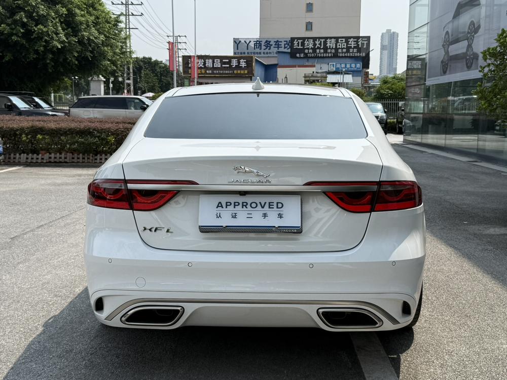 Jaguar XFL 2024 2.0T P250 2WD Premium Luxury