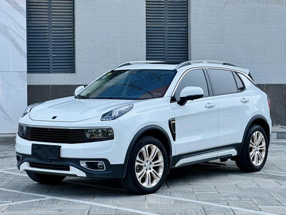 Lynk & Co 01 2017 2.0T 2WD Type Pro