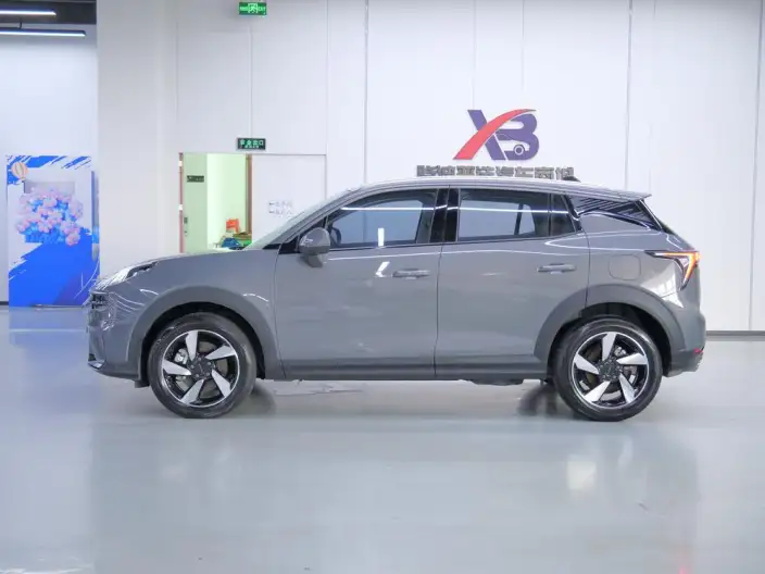 Lynk & Co 06 EM-P 2020 Model Plus