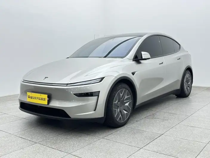 Model Y L 2026 Model Standard Edition