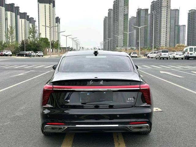 Hongqi H5 2025 1.5T DCT Flag Charm – фото 8