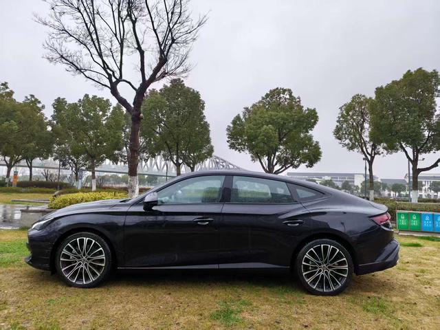 MG7 2023 1.5T DCT Supreme Luxury – фото 4