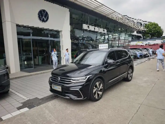 Volkswagen Tiguan L 2023 Model 330TSI 2WD R-Line Enjoy the version more