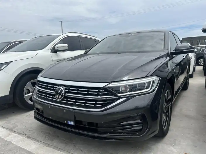 Volkswagen Sagitar 2023 Model 300TSI DSG Superior Edition