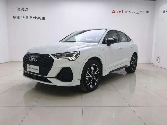 AUDI Q3 Sportback 2022 Model 40 TFSI Fashion Model