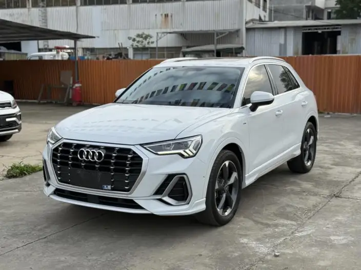 AUDI Q3 2022 Model 35 TFSI Fashion Dynamic Model