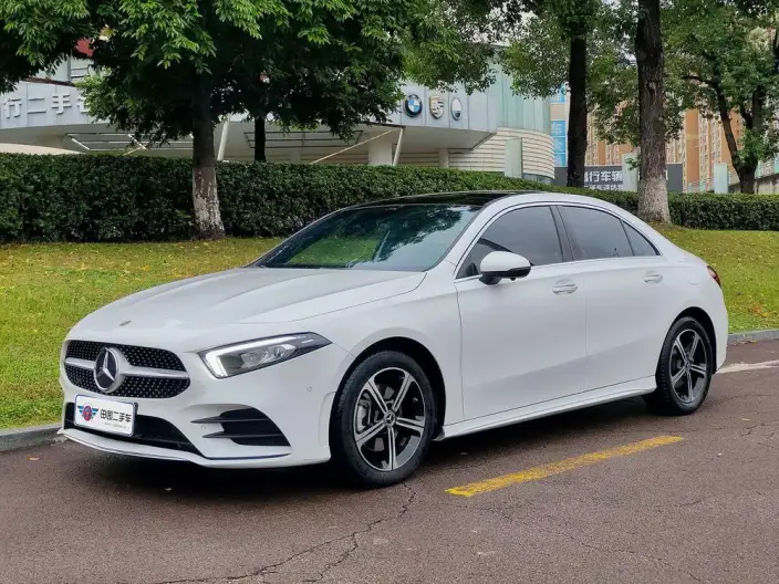 Mercedes-Benz A-class 2023 Model A 200 L Sports sedan Fashion Edition