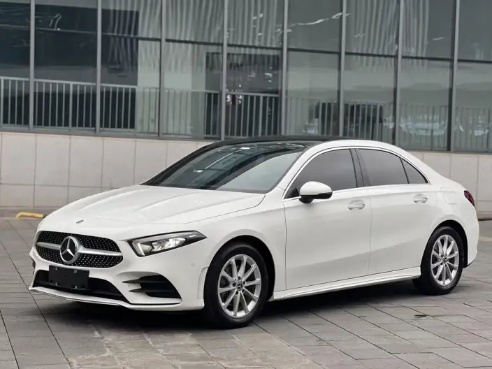 Mercedes-Benz A-class 2022 Model Facelift A 200 L Sports sedan Fashion Edition