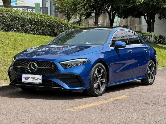 Mercedes-Benz A-class 2023 Model A 200 L Sports sedan Fashion Edition