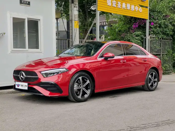 Mercedes-Benz A-class 2023 Model A 200 L Sports sedan Fashion Edition
