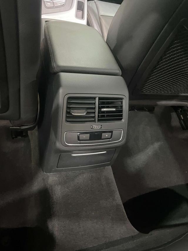 Audi A4L 2019 40 TFSI Style China VI – фото 9