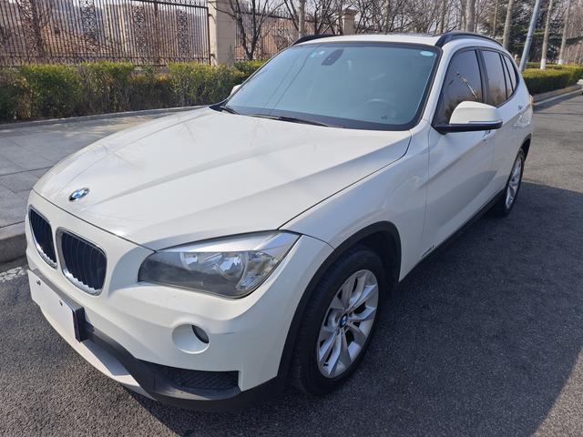 BMW X1 2013 sDrive18i Fashion – фото 1