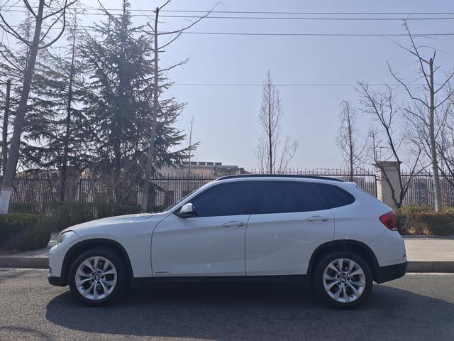BMW X1 2013 sDrive18i Fashion – фото 3