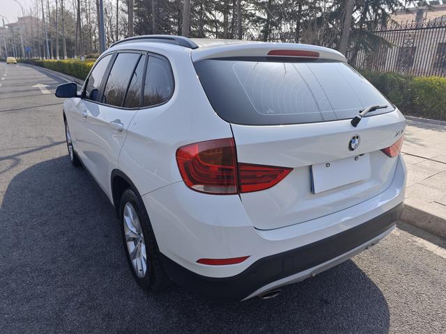 BMW X1 2013 sDrive18i Fashion – фото 9