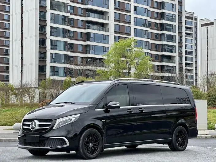 Mercedes-Benz V-Class 2021 Model V 260 L Long wheelbase Premium Edition