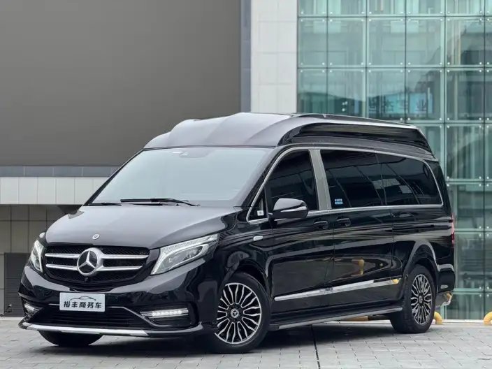 Mercedes-Benz V-Class 2022 Model V 260 L Long wheelbase Premium Edition