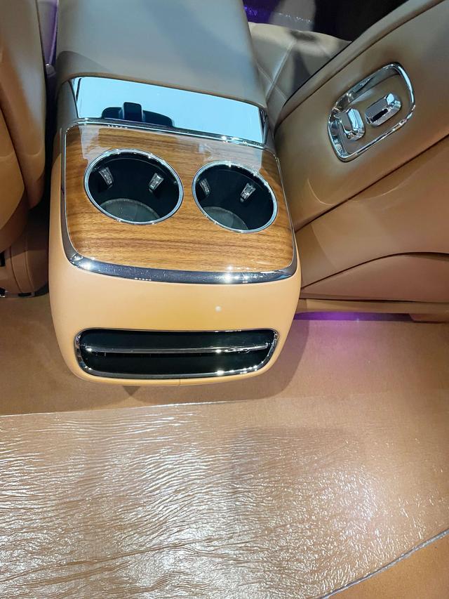 Zunjie S800 2025 модификация Extended Range Star Edition Exclusive Edition 5 seat – фото 18