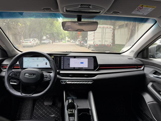 Geely Binrui 2022 Binrui COOL 1.5T DCT Lightning – фото 6