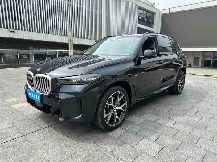 BMW X5 2023 Model xDrive30Li Exclusive Model M Sports Night Set