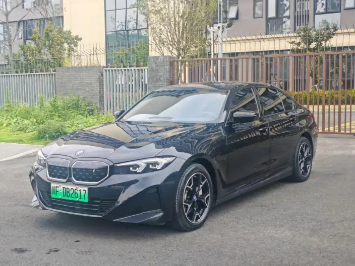 BMW i3 2023 Model Facelift eDrive40L Night Set