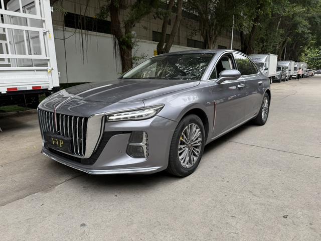Hongqi H5 2023 1.5T DCT Smart Connect Flag Joy – фото 1