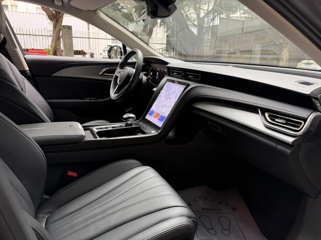 Hongqi H5 2023 1.5T DCT Smart Connect Flag Joy – фото 4