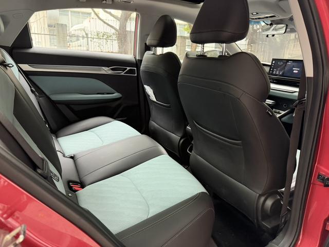 Emgrand L Модель 2022 года 1.4T CVT Supreme – фото 7