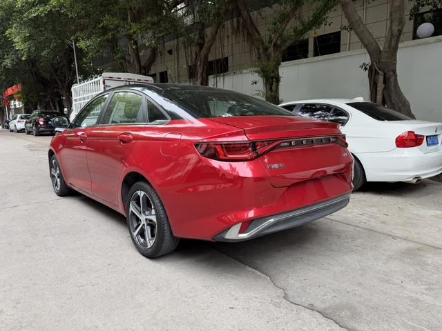 Emgrand L Модель 2022 года 1.4T CVT Supreme – фото 9