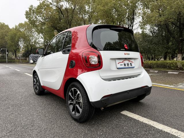smart fortwo 2015 1.0L 52kW Hardtop Passion