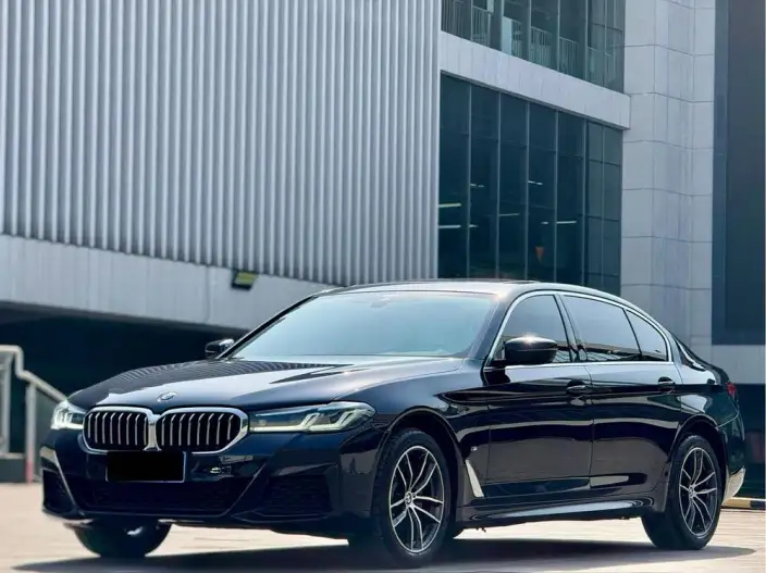 BMW 5 Series 2022 Model Facelift II 525Li M Sports Set