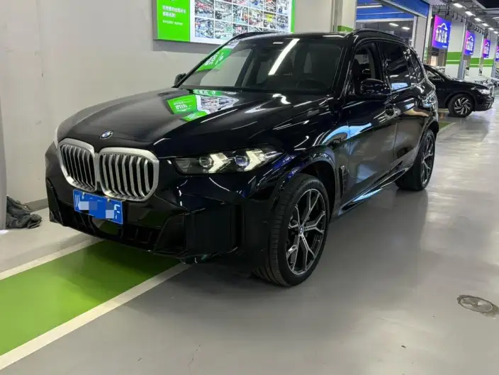 BMW X5 2023 Model xDrive30Li Exclusive Model M Sports Night Set