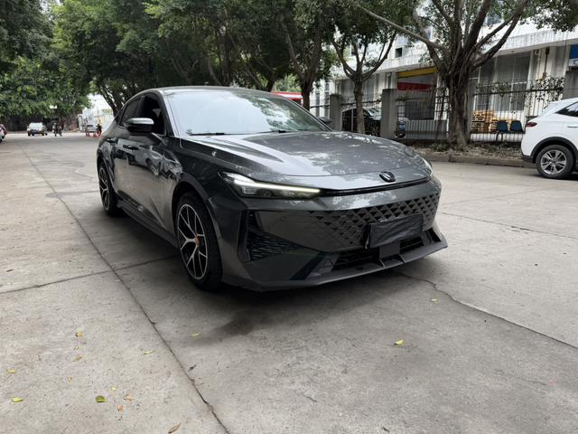 Changan UNI-V 2024 1.5T Premium Enjoy – фото 3