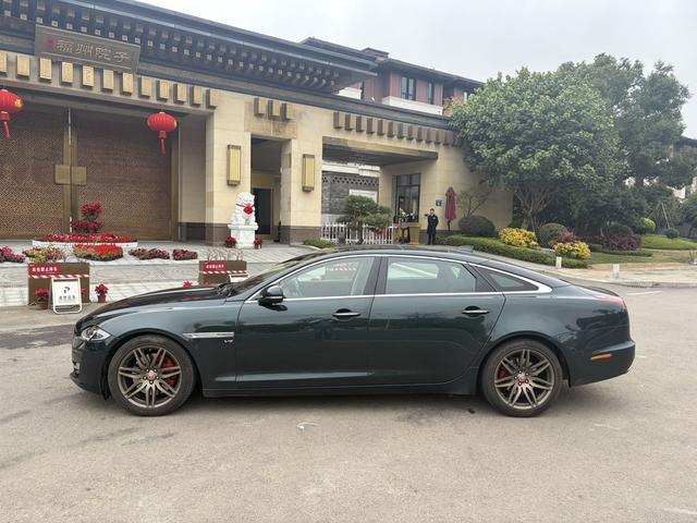 Jaguar XJ Модель 2018 года XJL 3.0 SC 2WD Elegance Business Edition – фото 4