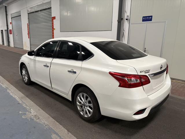 Nissan Sylphy 2021 Classic 1.6 XE CVT Comfort – фото 12