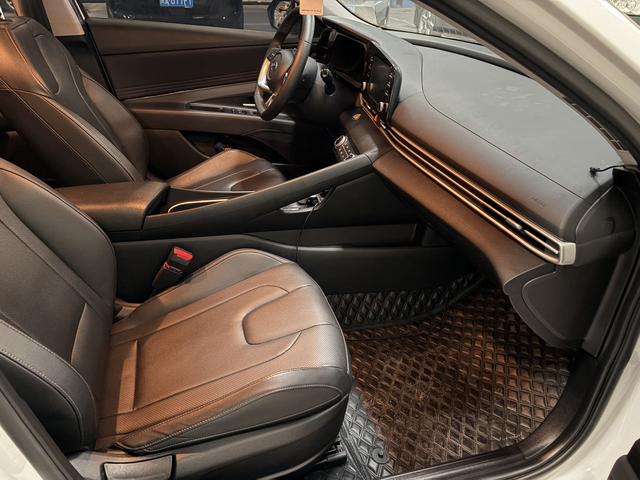 Hyundai Elantra 2022 1.5L CVT GLX Elite – фото 5