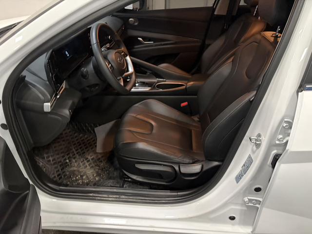 Hyundai Elantra 2022 1.5L CVT GLX Elite – фото 7