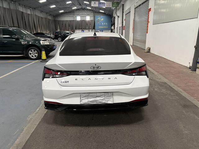 Hyundai Elantra 2022 1.5L CVT GLX Elite – фото 11