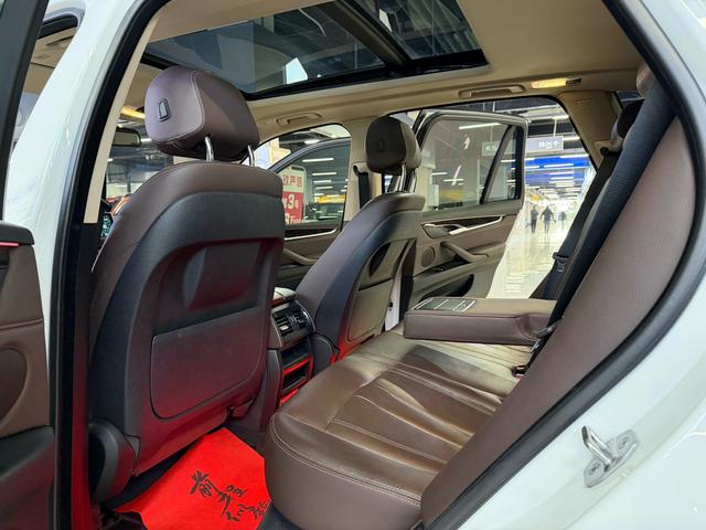BMW X5 Imported Модель 2018 года xDrive28i – фото 8