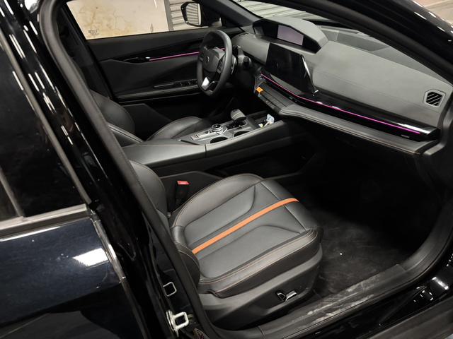 Changan UNI-V 2024 1.5T Premium Enjoy – фото 6