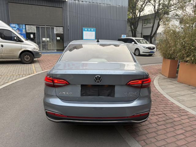 Volkswagen Lavida 2023 280TSI DSG Eternal Edition – фото 11