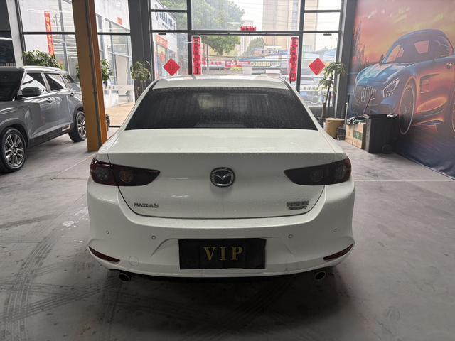 Mazda3 Axela 2021 2.0L Automatic Premium Edition – фото 10