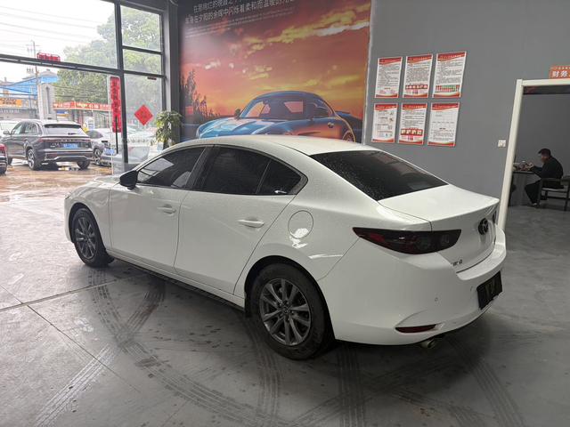 Mazda3 Axela 2021 2.0L Automatic Premium Edition – фото 11