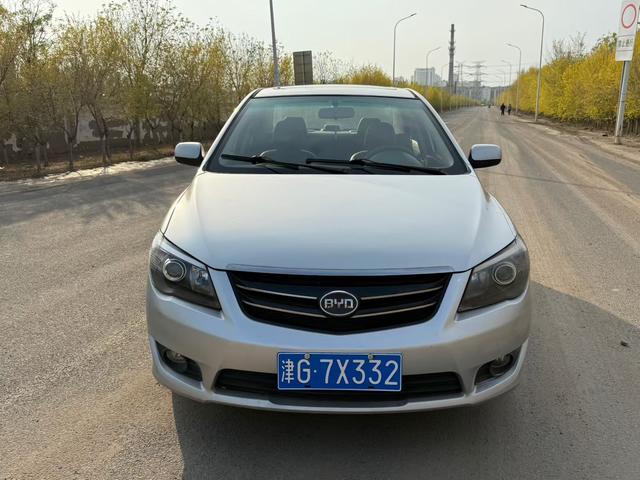 BYD L3 2015 модификация Eco Edition 1.5L автоматическое Prestige – фото 3