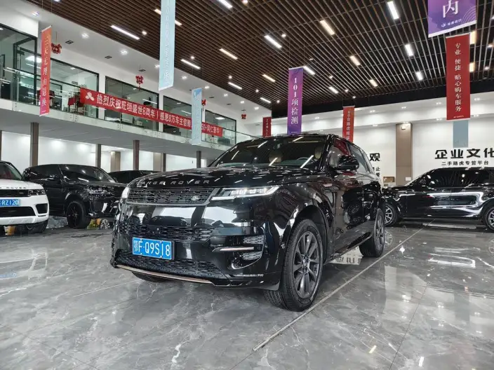 Range Rover Sport 2024 Model 400PS DYNAMIC SE