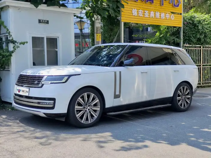 Range Rover 2024 Model 3.0 L6 400PS Shengshi Extended Edition 7 seat