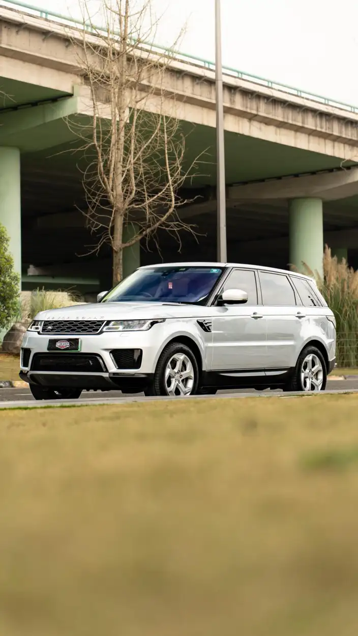 Land Rover Range Rover Sport PHEV 2021 Model P400e SE
